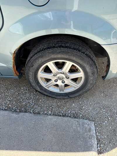 2010 Chrysler Town & Country, $3900. Photo 11