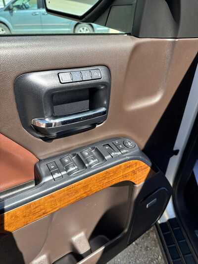 2014 Chevrolet 1500 Crew Cab, $13500. Photo 5