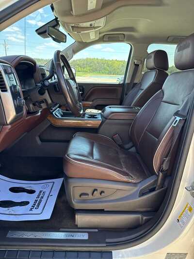 2014 Chevrolet 1500 Crew Cab, $13500. Photo 6