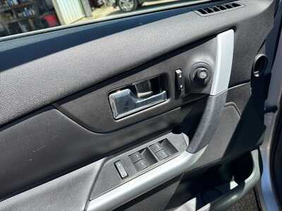 2013 Ford Edge, $6900. Photo 6