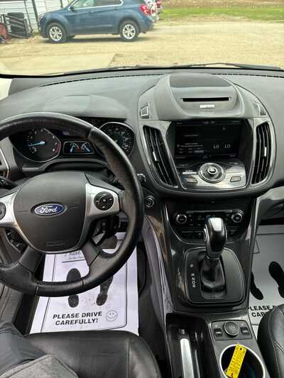 2014 Ford Escape, $5900. Photo 3
