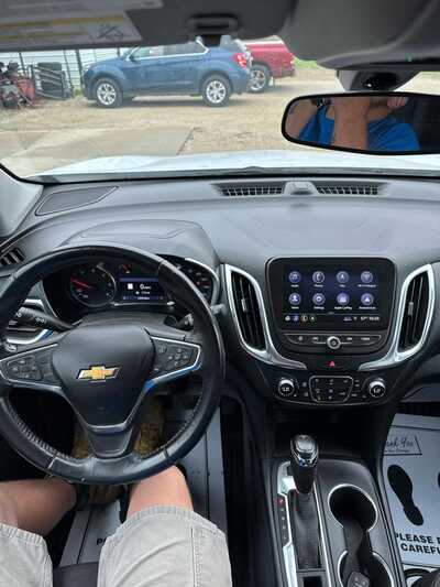 2019 Chevrolet Equinox, $11900. Photo 4
