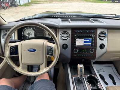 2014 Ford Expedition, $3900. Photo 4