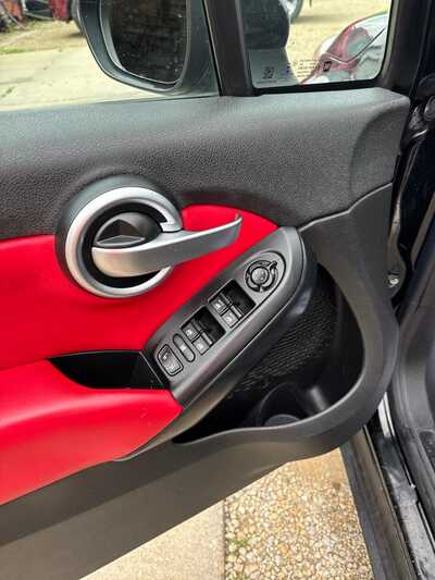 2016 Fiat 500X, $3900. Photo 5