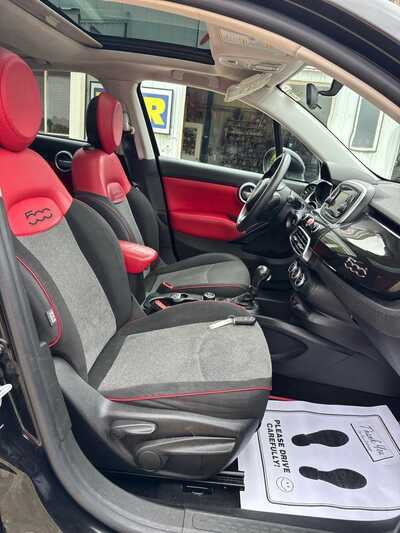 2016 Fiat 500X, $3900. Photo 8