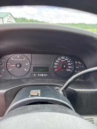 2005 Ford F250 Ext Cab, $7900. Photo 3