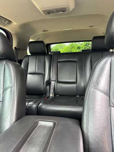 2013 Chevrolet Tahoe, $9900. Photo 7