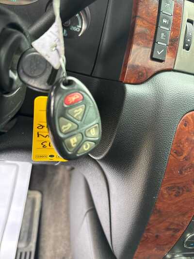 2013 Chevrolet Tahoe, $9900. Photo 8
