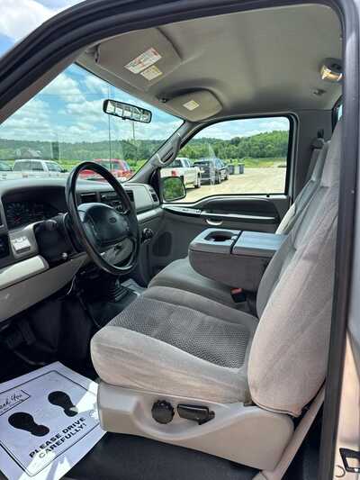 2001 Ford F250 Reg Cab, $19900. Photo 6