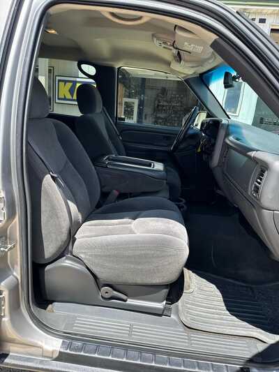 2005 Chevrolet Silverado 1500, $6500. Photo 12