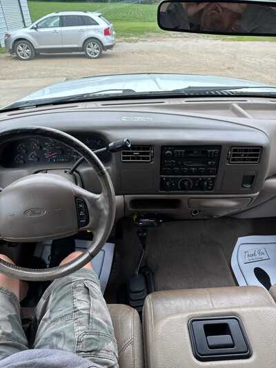 2000 Ford Super Duty, $15900. Photo 4