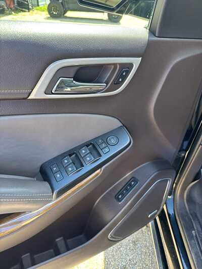 2015 GMC Yukon XL, $14900. Photo 5