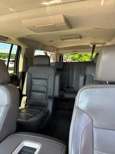 2015 GMC Yukon XL, $14900. Photo 7