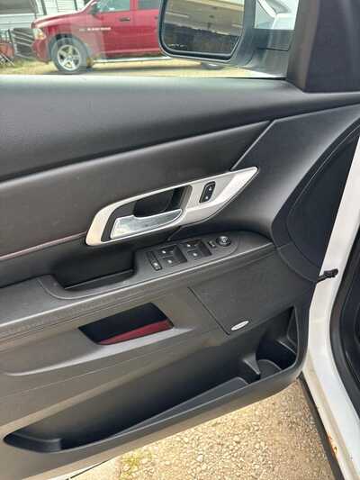 2016 GMC Terrain, $9900. Photo 6
