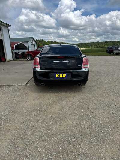 2013 Chrysler 300, $5900. Photo 11