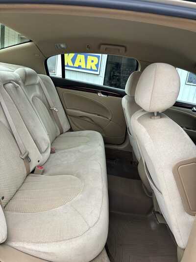 2007 Buick Lucerne, $5900. Photo 8