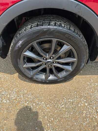 2017 Ford Explorer, $10900. Photo 12