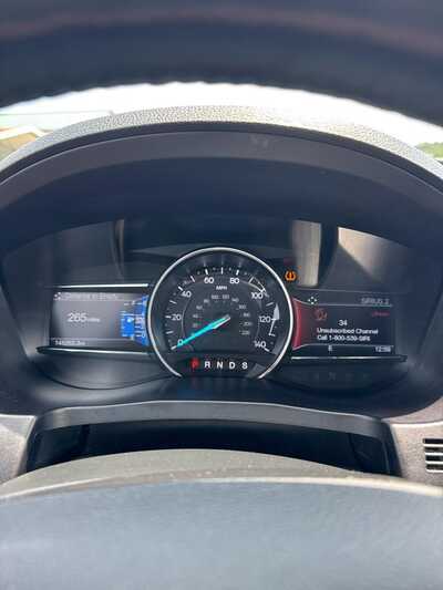 2017 Ford Explorer, $10900. Photo 3