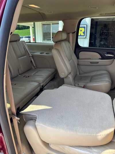 2007 GMC Yukon XL, $4900. Photo 11