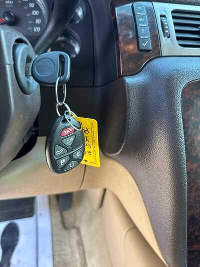 2007 GMC Yukon XL, $4900. Photo 7