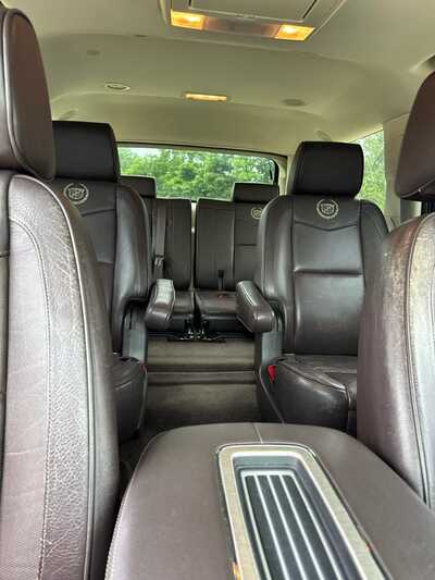2014 Cadillac Escalade, $14900. Photo 10