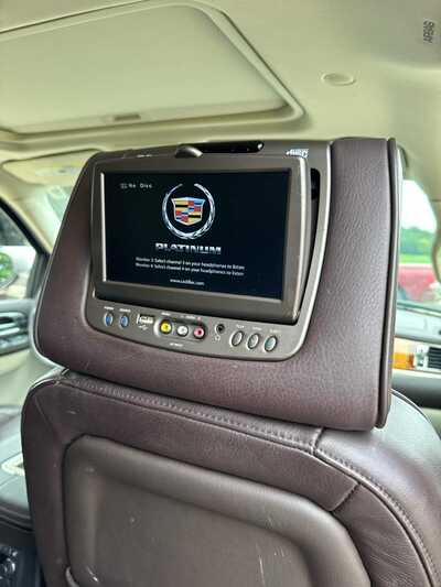 2014 Cadillac Escalade, $14900. Photo 12