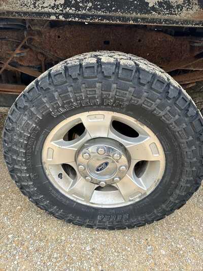 2011 Ford F350 Crew Cab, $18500. Photo 11