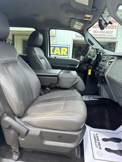 2011 Ford F350 Crew Cab, $18500. Photo 8