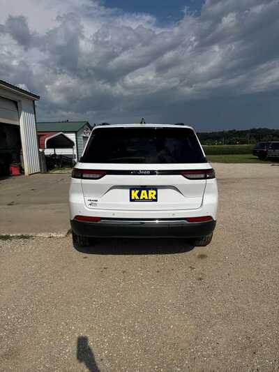 2023 Jeep Grand Cherokee, $27900. Photo 11