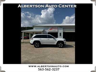 2023 Jeep Grand Cherokee, $27900. Photo 1
