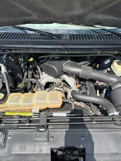 2001 Ford F250 Crew Cab, $6500. Photo 11