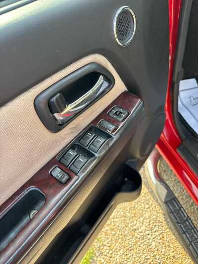 2011 Chevrolet Colorado Crew Cab, $9900. Photo 5