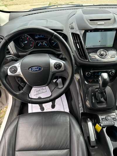 2016 Ford Escape, $11900. Photo 4