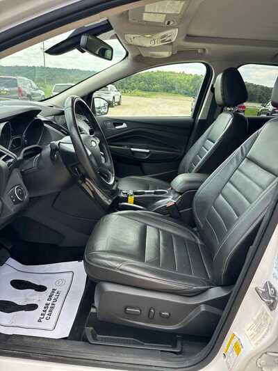 2016 Ford Escape, $11900. Photo 7