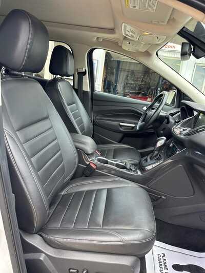 2016 Ford Escape, $11900. Photo 9