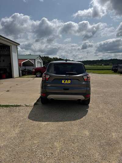 2017 Ford Escape, $13500. Photo 11