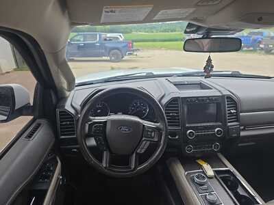 2020 Ford Expedition, $23500. Photo 2