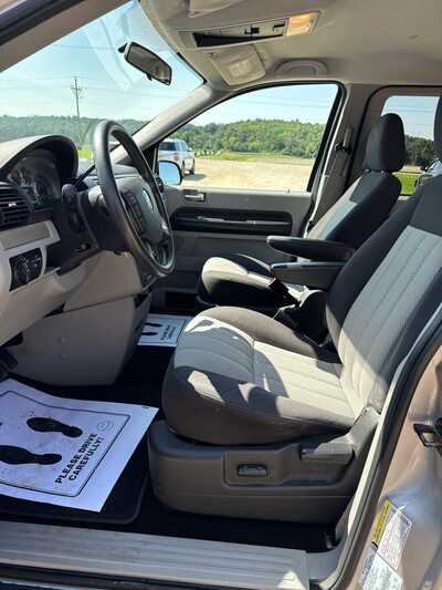 2005 Mercury Monterey, $2500. Photo 6