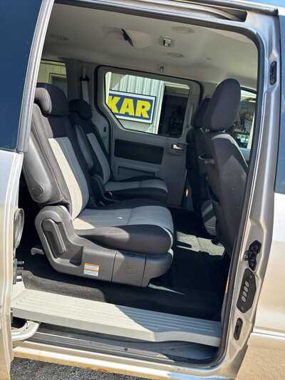 2005 Mercury Monterey, $2500. Photo 9