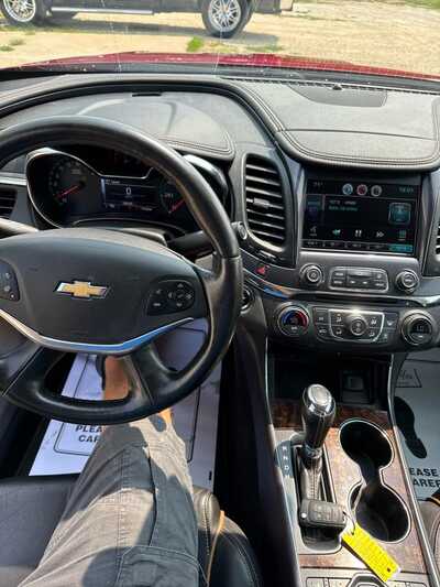 2015 Chevrolet Impala, $8900. Photo 4