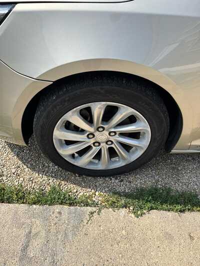 2016 Buick LaCrosse, $9500. Photo 11