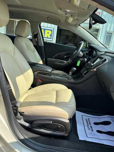 2016 Buick LaCrosse, $9500. Photo 8