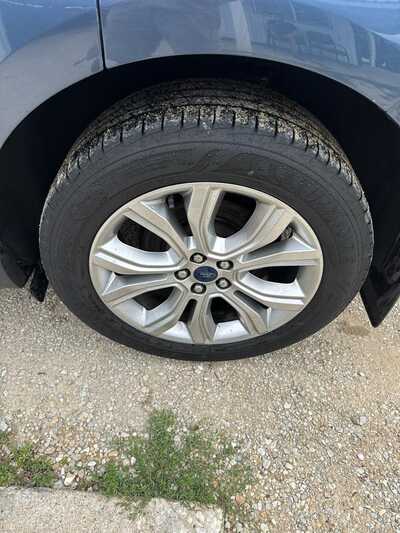 2019 Ford Edge, $11500. Photo 11
