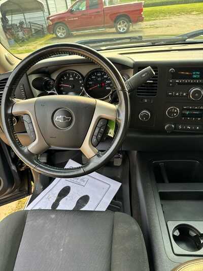 2011 Chevrolet 1500 Ext Cab, $13900. Photo 5