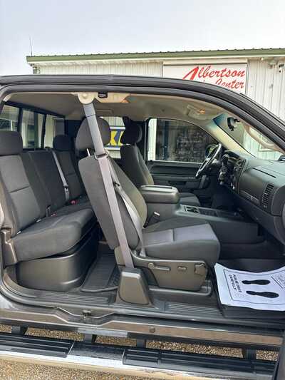 2011 Chevrolet 1500 Ext Cab, $13900. Photo 8