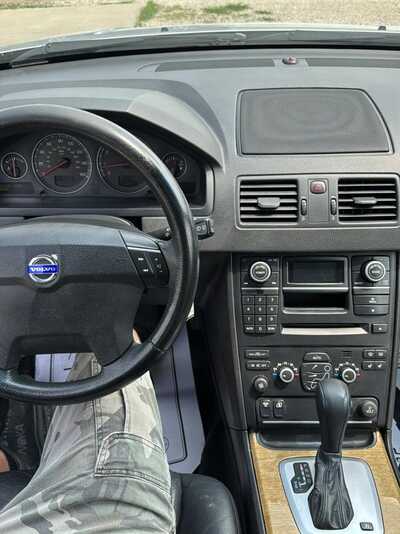 2007 Volvo XC90, $3500. Photo 4