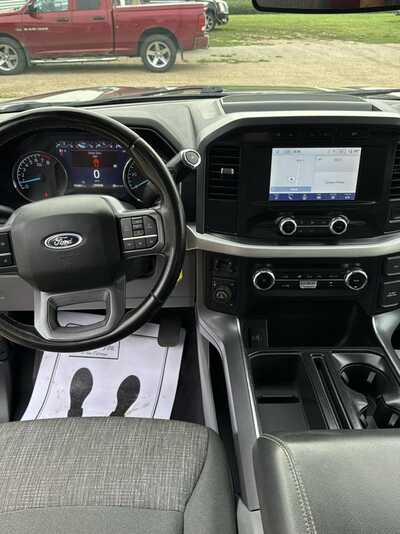 2023 Ford F150 Crew Cab, $28900. Photo 6