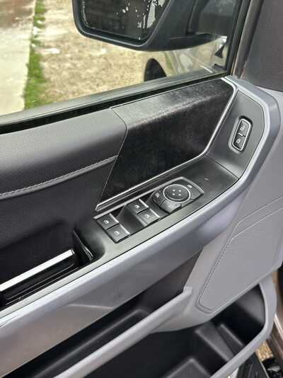 2023 Ford F150 Crew Cab, $28900. Photo 7