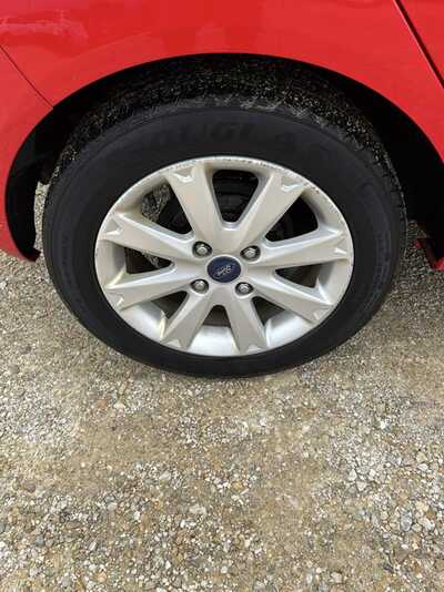 2013 Ford Fiesta, $3900. Photo 10