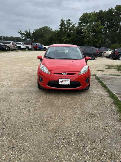 2013 Ford Fiesta, $3900. Photo 12